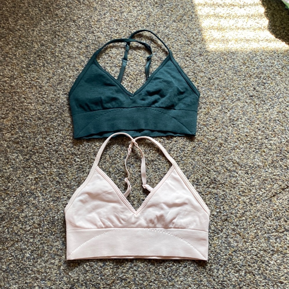 Lululemon Athletica Ebb to Street Sports Bras Size 4 (Bundle of 2)